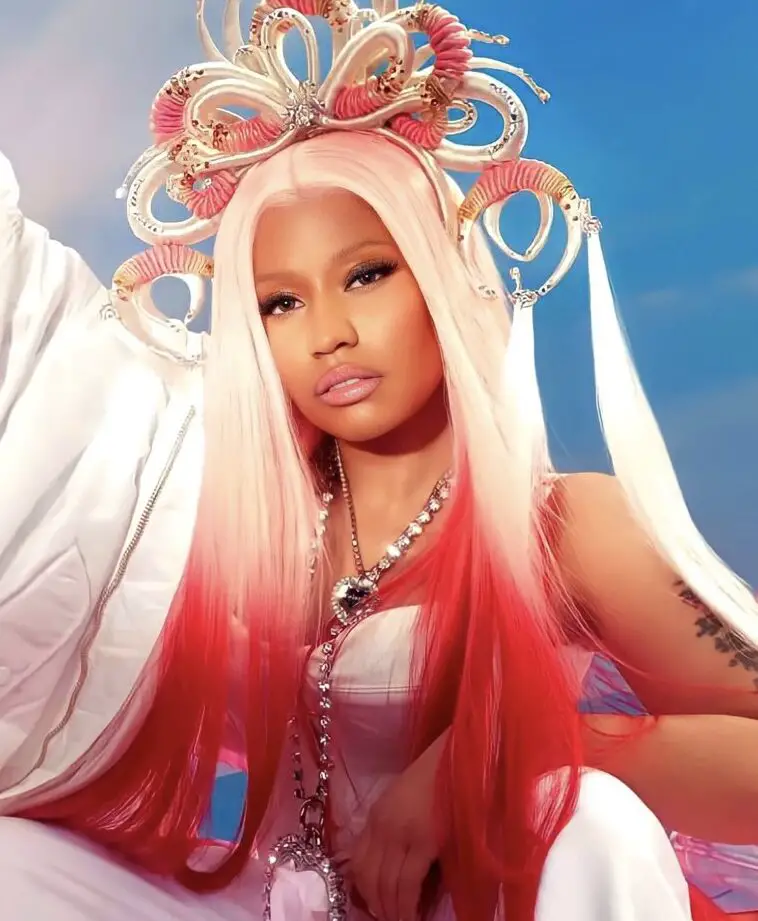 Kim Petras sobre cómo surgió su colaboración con @Nicki Minaj...